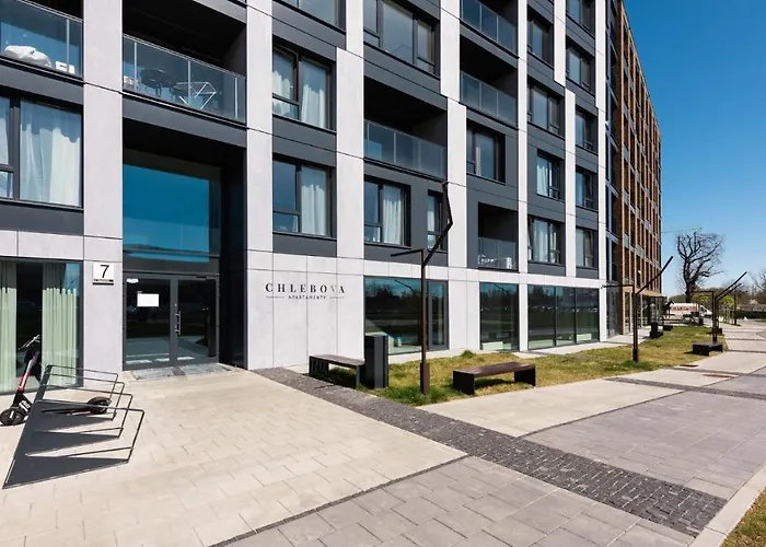 Flatbook - Center Chlebova With Gym